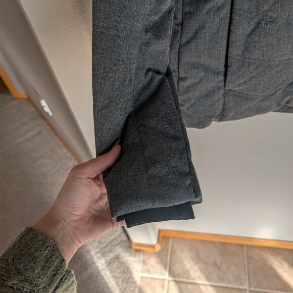 Obermeyer Tuscany Insulated Jacket - Women's - CHarcoal Size 8 - EUC Ski Jacket - Picture 4 of 16